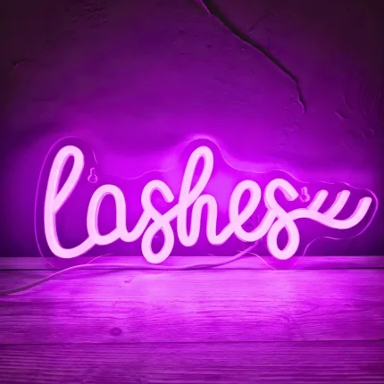 Lashes neon felirat